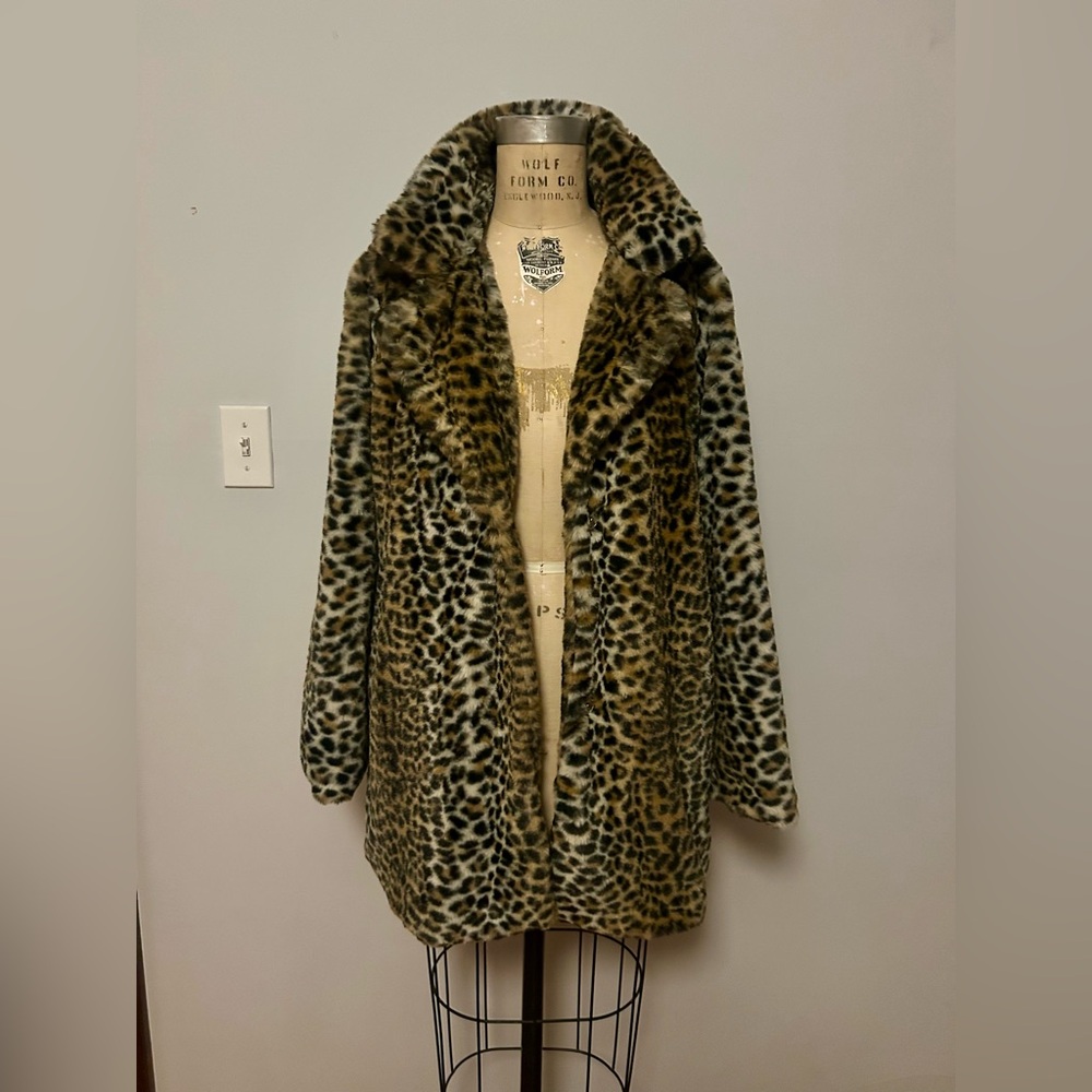 SOLD. - Picture 2 of 12